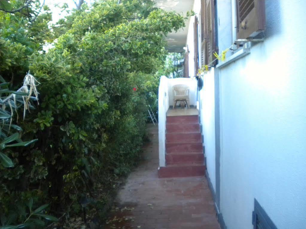 Cinqueterre Holidays Hotel Riomaggiore Exterior photo